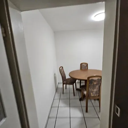 Real Swiss Classic & Up To 7 Seats Cars Option Apartment Bern